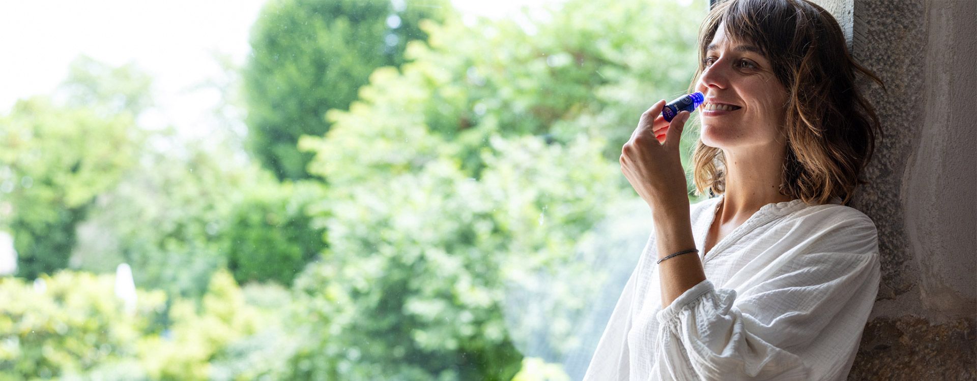 Accepter ses émotions pour mieux les vivre : quelles huiles essentielles pour accompagner les émotions débordantes ?
