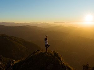 Pratiquer le yoga avec les huiles essentielles