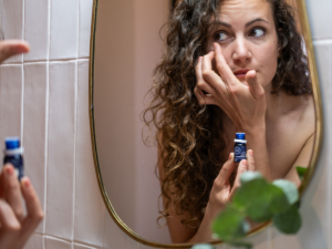 Comment prendre soin du contour des yeux ?